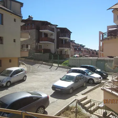 In Complex Lazur 2 アパート ソゾポル