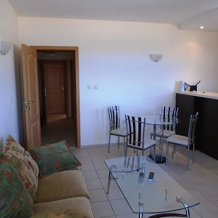 In Complex Lazur 2 アパート *