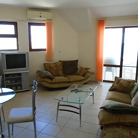 アパート In Complex Lazur 2 ソゾポル