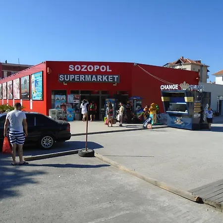 In Complex Lazur 2 アパート *