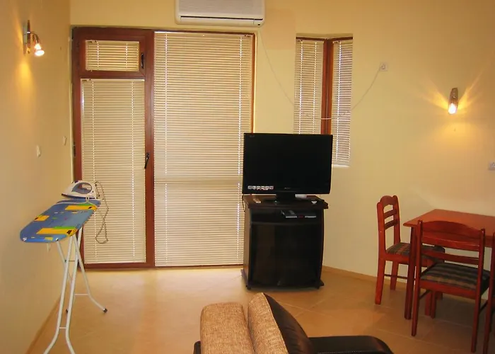 In Complex Lazur 2 *