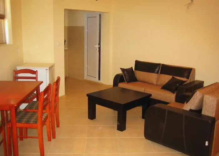 In Complex Lazur 2 アパート *