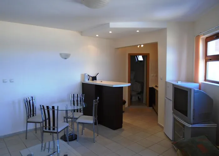 In Complex Lazur 2 アパート