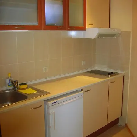 In Complex Lazur 2 *