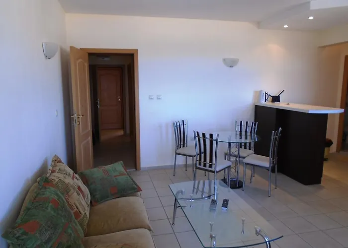 In Complex Lazur 2 Lejlighed *